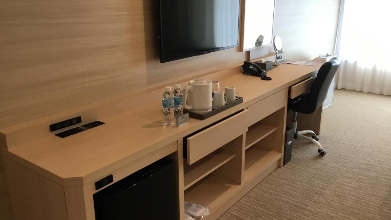 Odysis Suites Osaka Airport Hotel Izumisano Extérieur photo